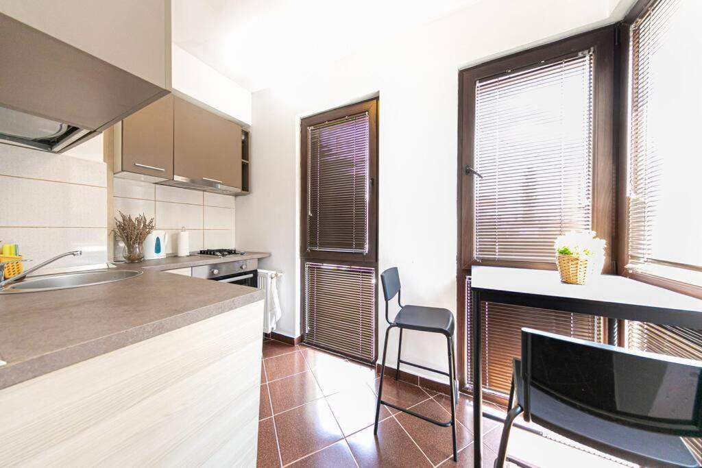 Central Studio Bucur Бухарест Экстерьер фото